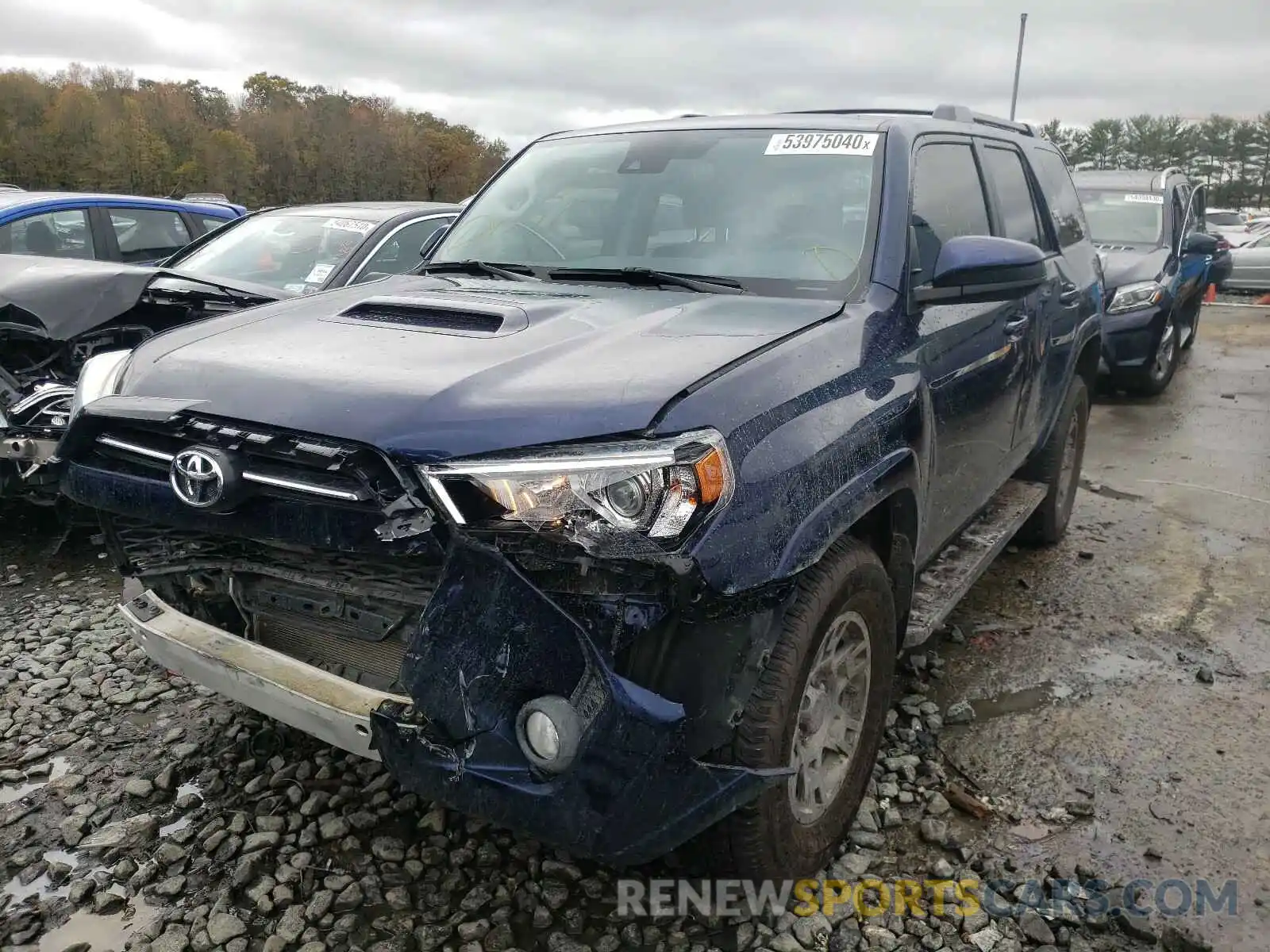 2 Photograph of a damaged car JTEBU5JR2L5758013 TOYOTA 4RUNNER 2020