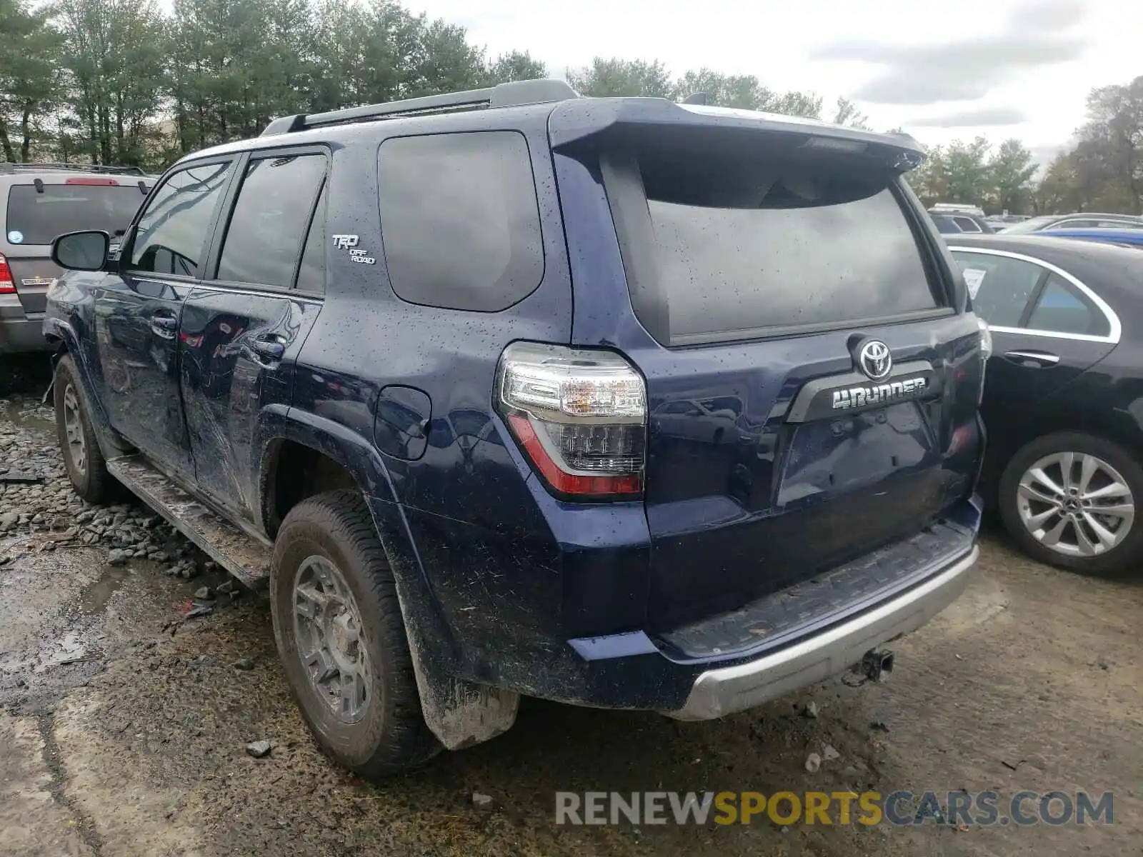 3 Photograph of a damaged car JTEBU5JR2L5758013 TOYOTA 4RUNNER 2020