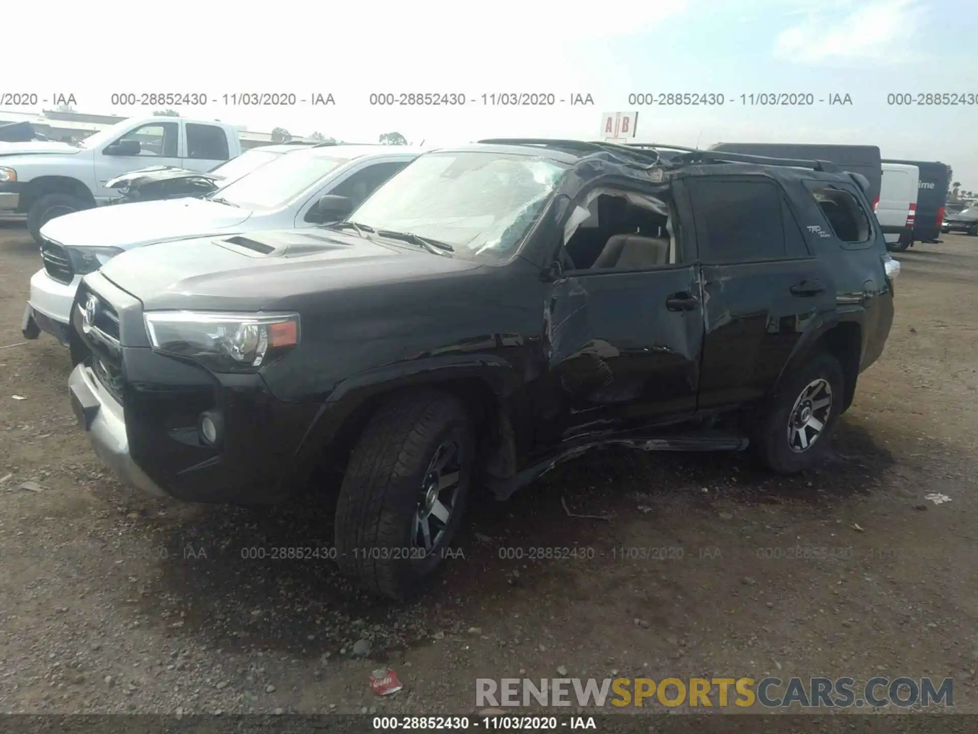 2 Photograph of a damaged car JTEBU5JR2L5760215 TOYOTA 4RUNNER 2020