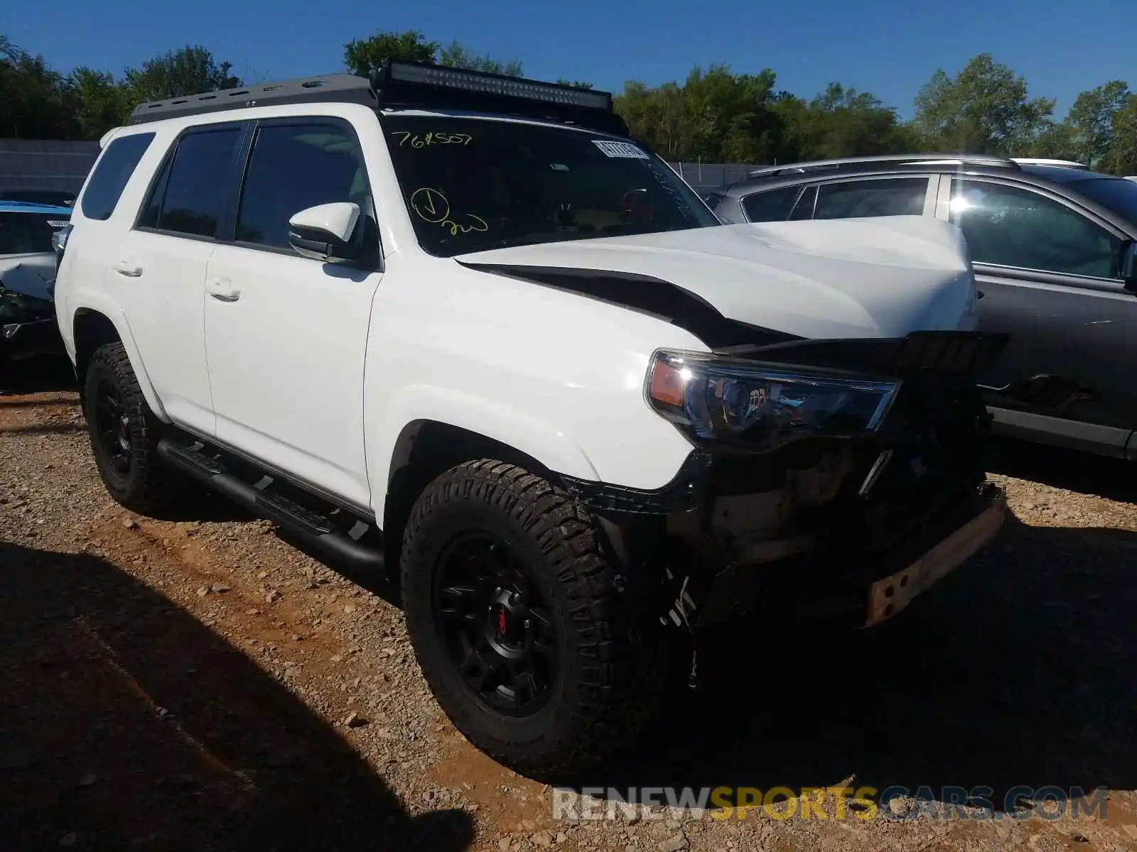 1 Photograph of a damaged car JTEBU5JR2L5764507 TOYOTA 4RUNNER 2020