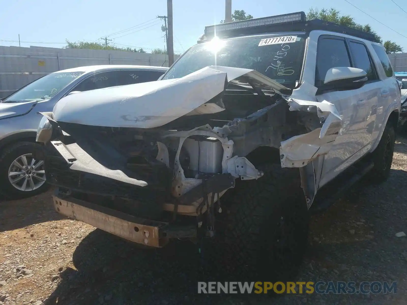 9 Photograph of a damaged car JTEBU5JR2L5764507 TOYOTA 4RUNNER 2020