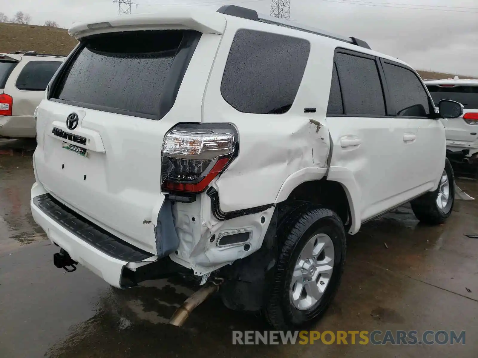 4 Photograph of a damaged car JTEBU5JR2L5770436 TOYOTA 4RUNNER 2020