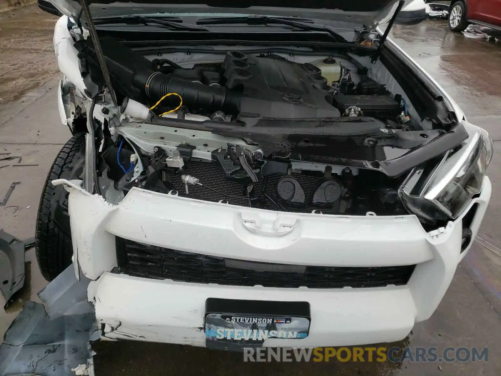 7 Photograph of a damaged car JTEBU5JR2L5770436 TOYOTA 4RUNNER 2020