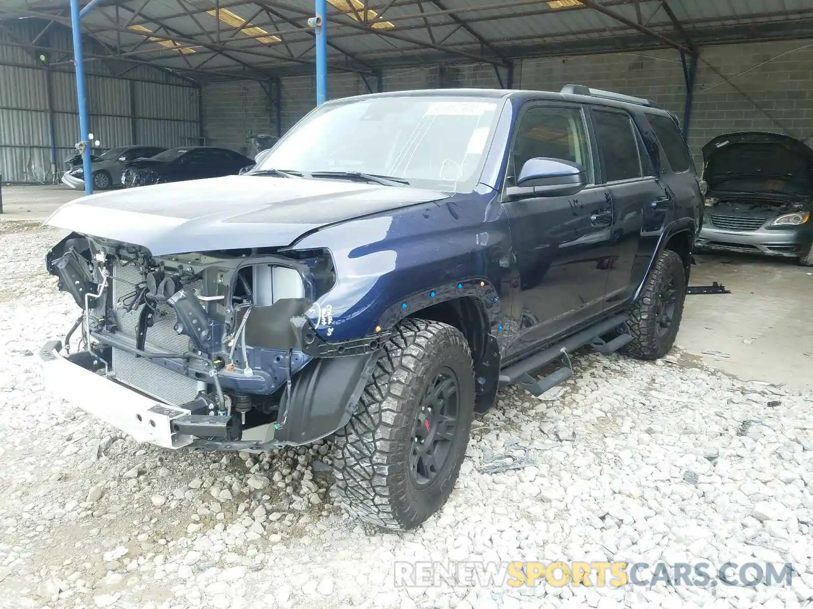 2 Photograph of a damaged car JTEBU5JR2L5771179 TOYOTA 4RUNNER 2020