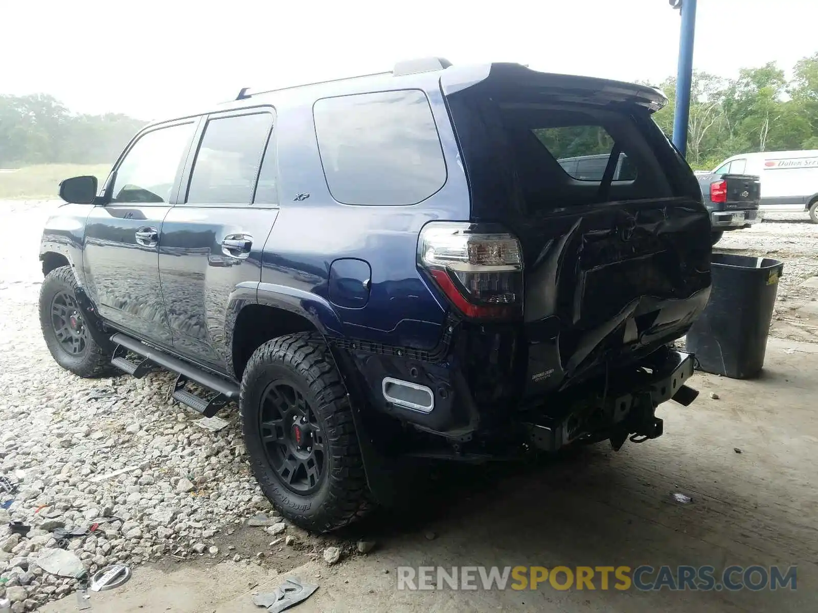 3 Фотография поврежденного автомобиля JTEBU5JR2L5771179 TOYOTA 4RUNNER 2020