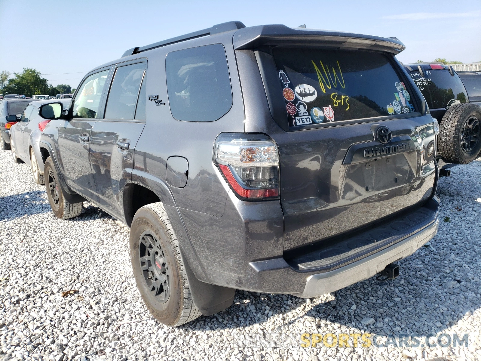 3 Photograph of a damaged car JTEBU5JR2L5771361 TOYOTA 4RUNNER 2020