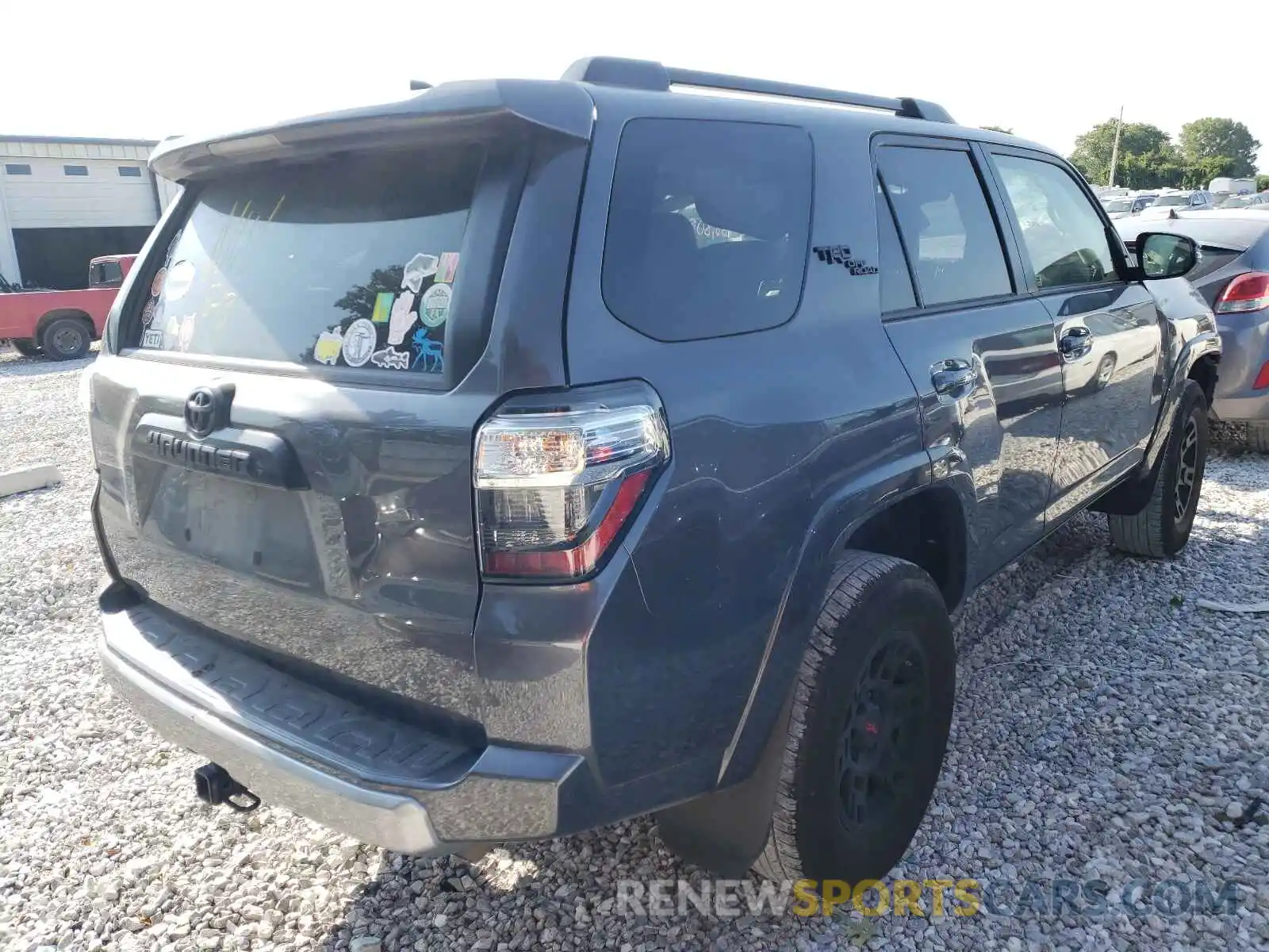 4 Photograph of a damaged car JTEBU5JR2L5771361 TOYOTA 4RUNNER 2020