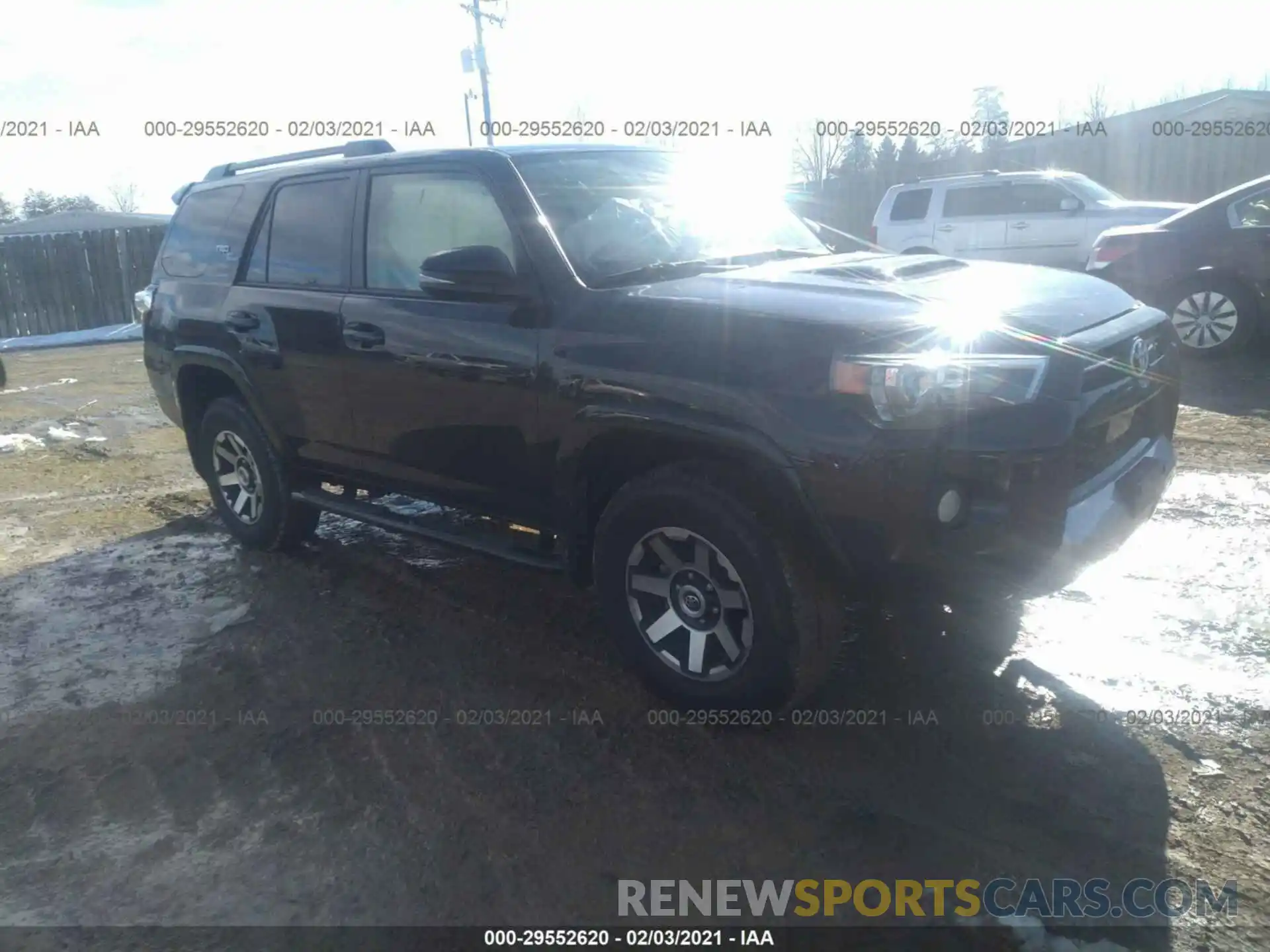 1 Photograph of a damaged car JTEBU5JR2L5773398 TOYOTA 4RUNNER 2020