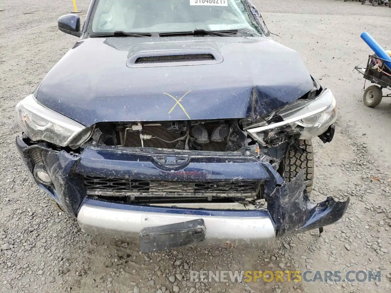 7 Photograph of a damaged car JTEBU5JR2L5776365 TOYOTA 4RUNNER 2020