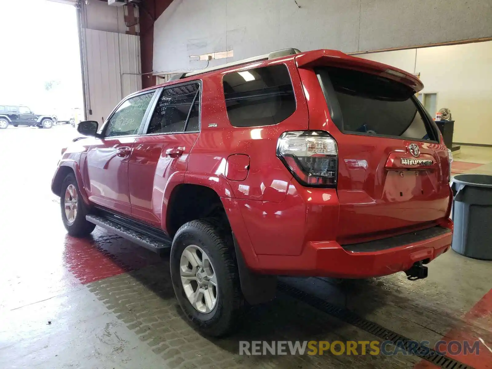 3 Photograph of a damaged car JTEBU5JR2L5782201 TOYOTA 4RUNNER 2020