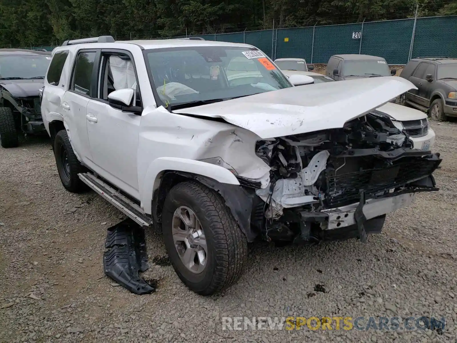 1 Photograph of a damaged car JTEBU5JR2L5787043 TOYOTA 4RUNNER 2020