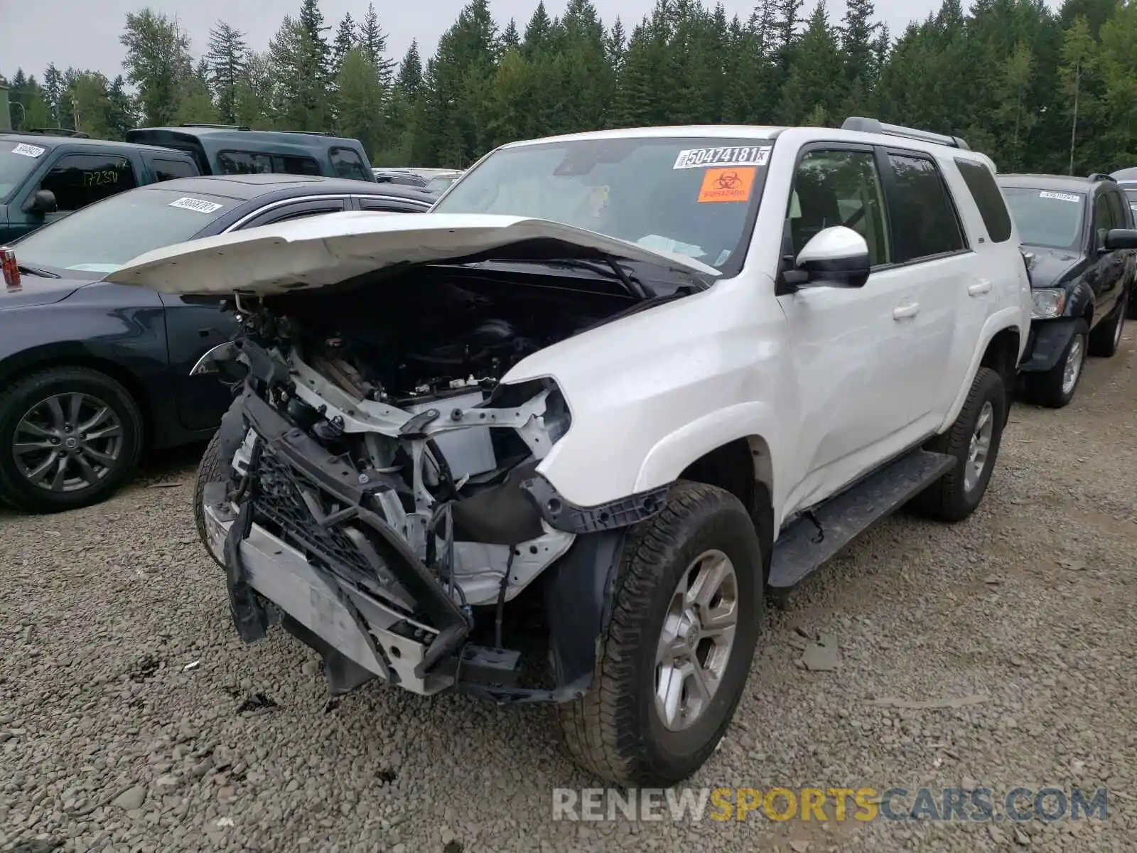 2 Photograph of a damaged car JTEBU5JR2L5787043 TOYOTA 4RUNNER 2020