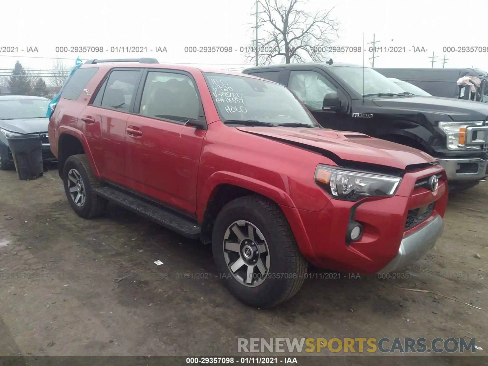 1 Photograph of a damaged car JTEBU5JR2L5787897 TOYOTA 4RUNNER 2020