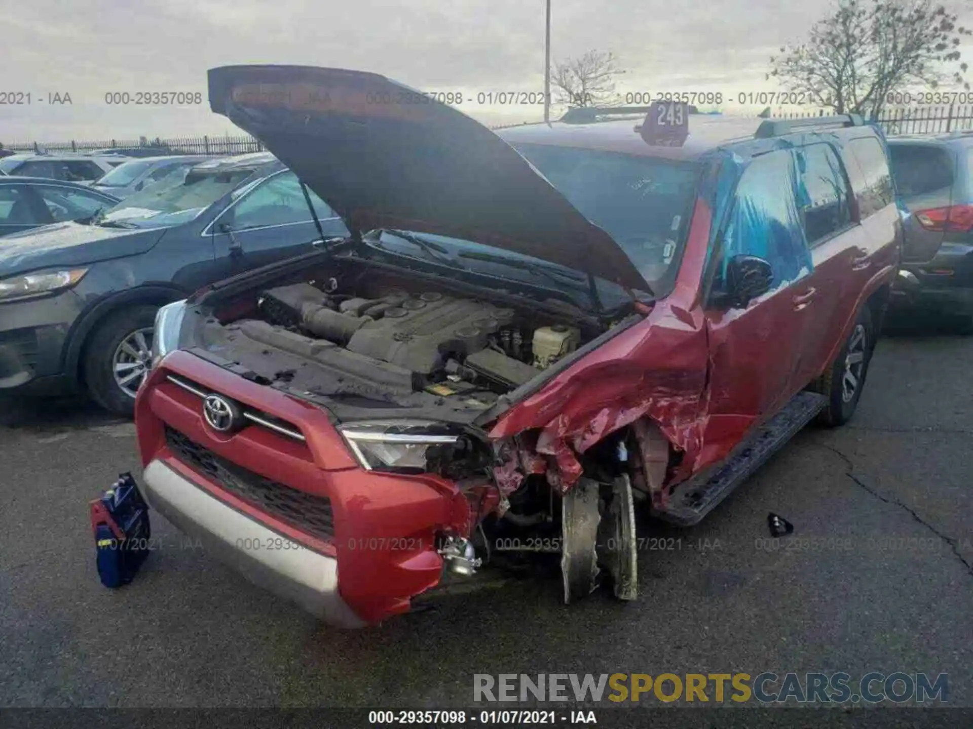 12 Photograph of a damaged car JTEBU5JR2L5787897 TOYOTA 4RUNNER 2020