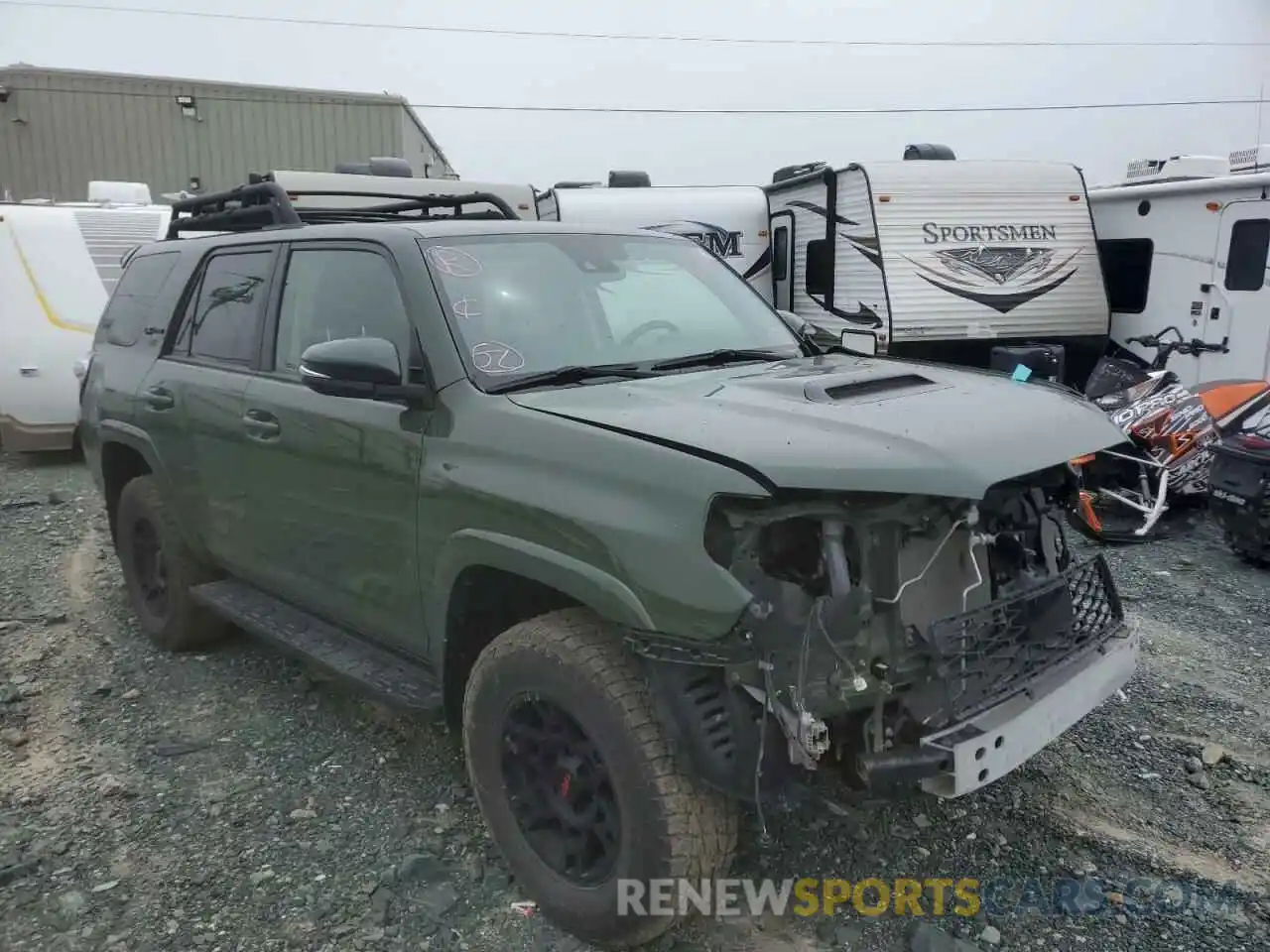 1 Photograph of a damaged car JTEBU5JR2L5789455 TOYOTA 4RUNNER 2020