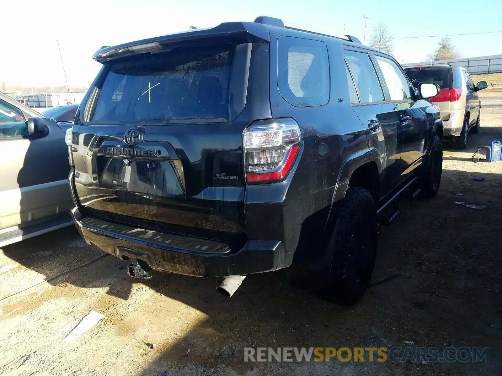 4 Photograph of a damaged car JTEBU5JR2L5790413 TOYOTA 4RUNNER 2020