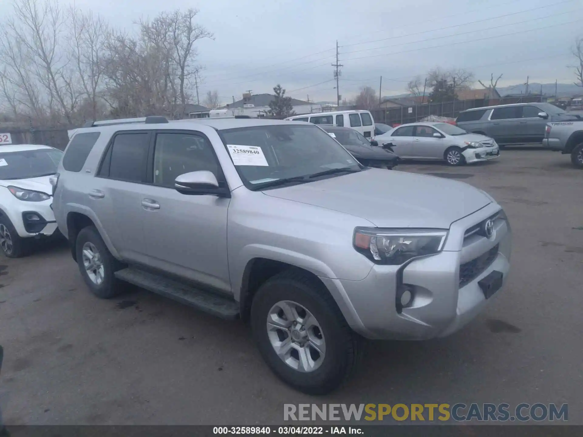 1 Фотография поврежденного автомобиля JTEBU5JR2L5796213 TOYOTA 4RUNNER 2020