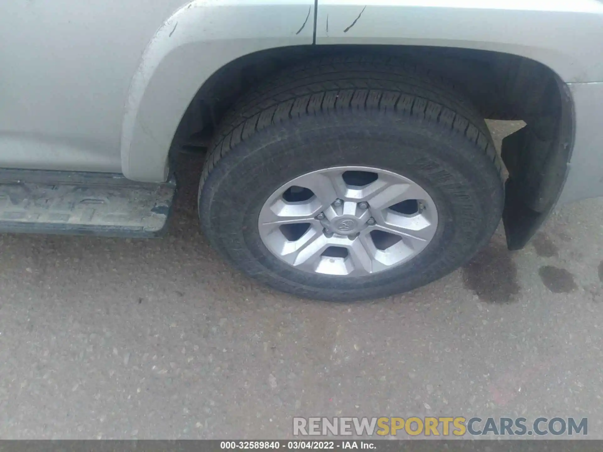 14 Фотография поврежденного автомобиля JTEBU5JR2L5796213 TOYOTA 4RUNNER 2020