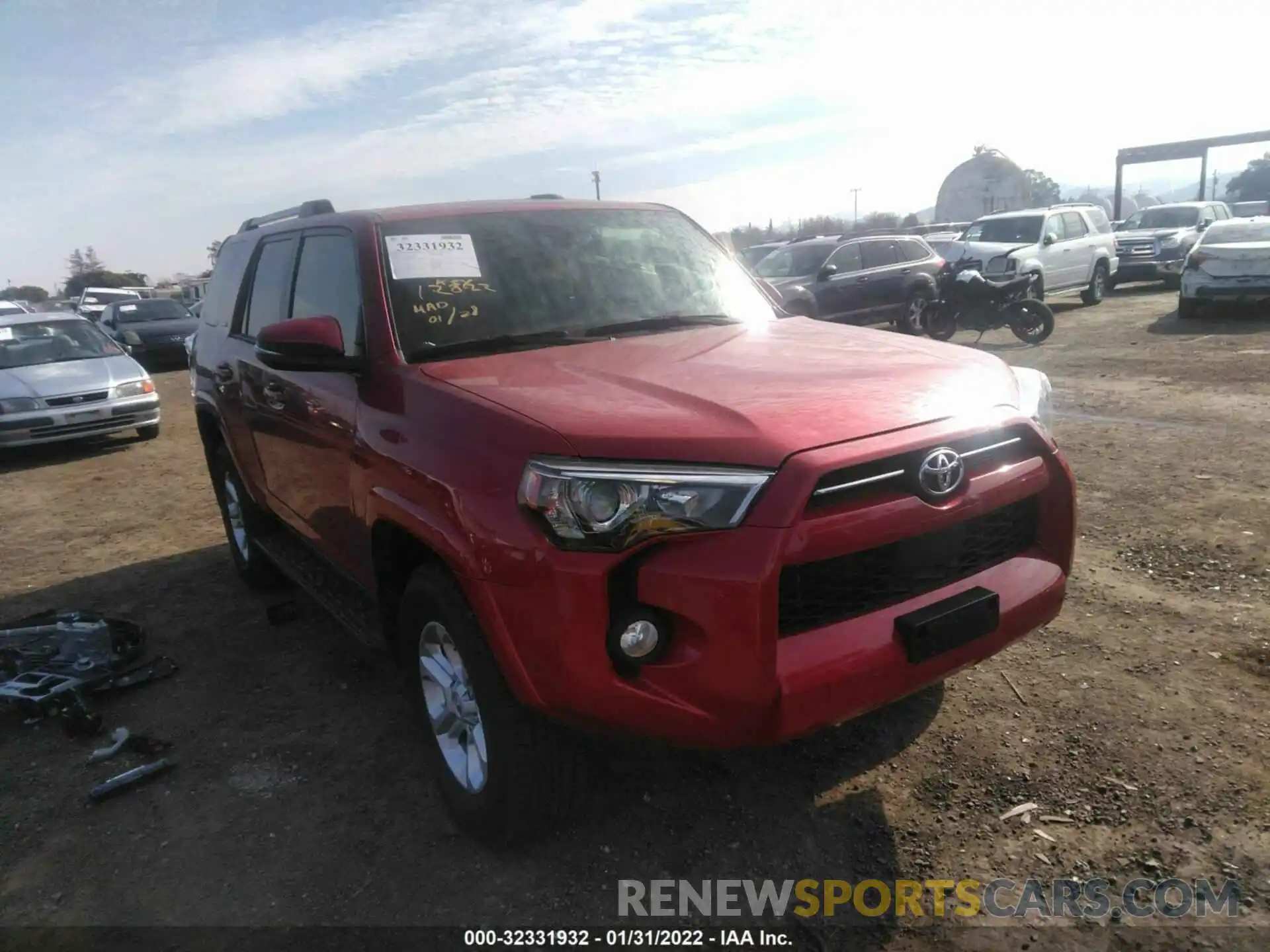 1 Photograph of a damaged car JTEBU5JR2L5798611 TOYOTA 4RUNNER 2020