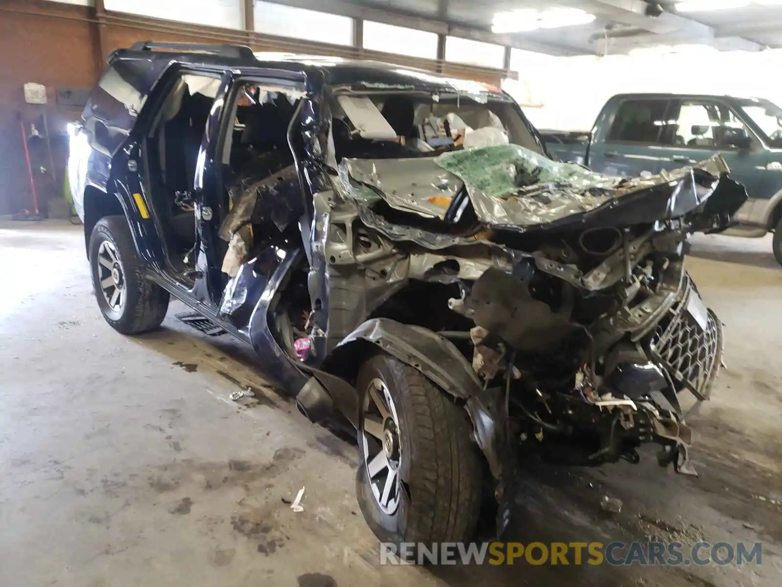 9 Photograph of a damaged car JTEBU5JR2L5800552 TOYOTA 4RUNNER 2020