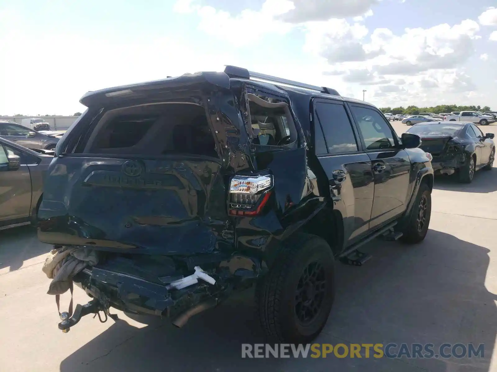 4 Photograph of a damaged car JTEBU5JR2L5802902 TOYOTA 4RUNNER 2020