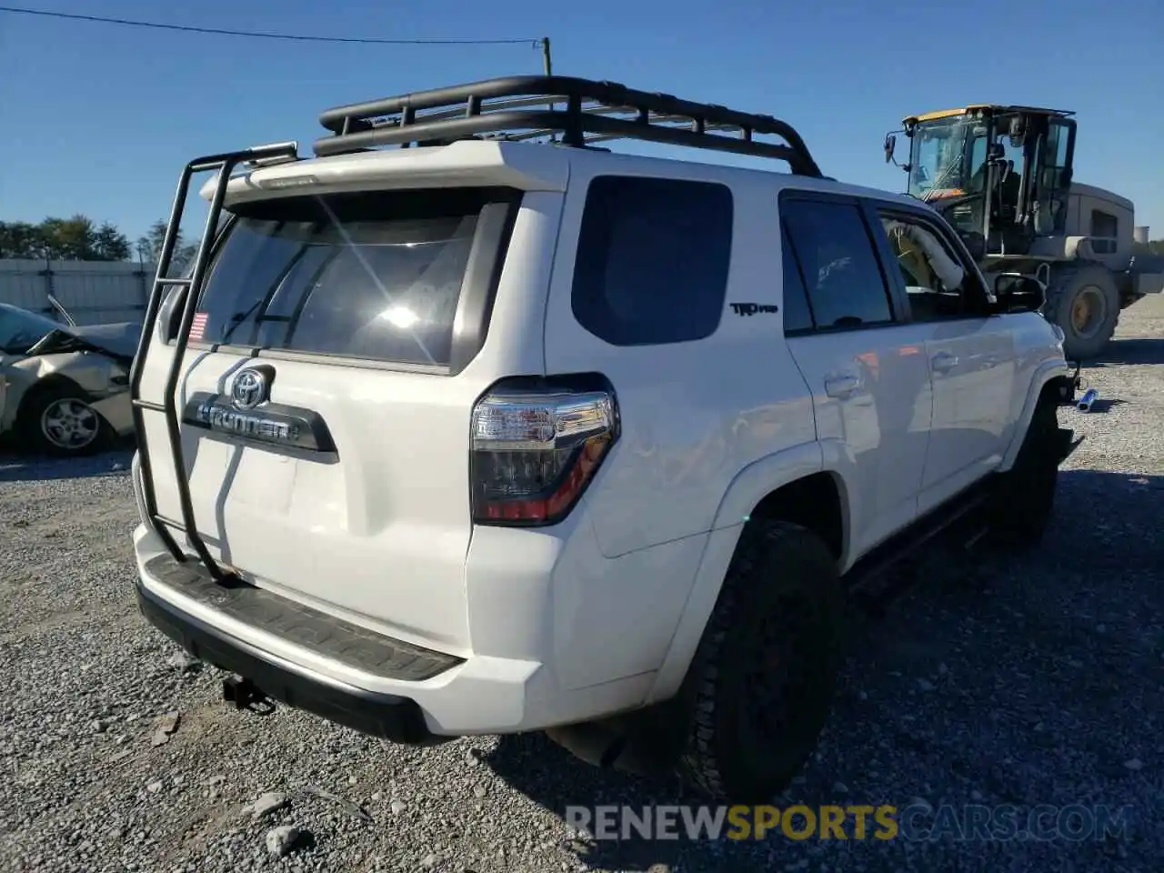 4 Photograph of a damaged car JTEBU5JR2L5804892 TOYOTA 4RUNNER 2020