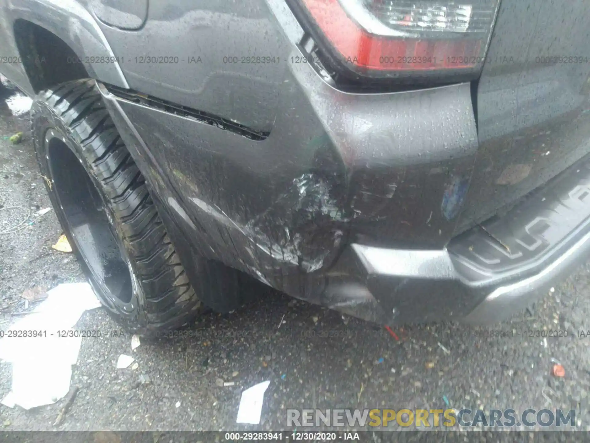 6 Photograph of a damaged car JTEBU5JR2L5806867 TOYOTA 4RUNNER 2020