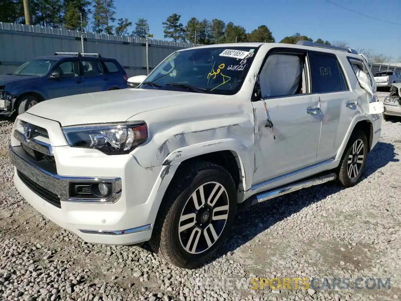 9 Photograph of a damaged car JTEBU5JR2L5807081 TOYOTA 4RUNNER 2020