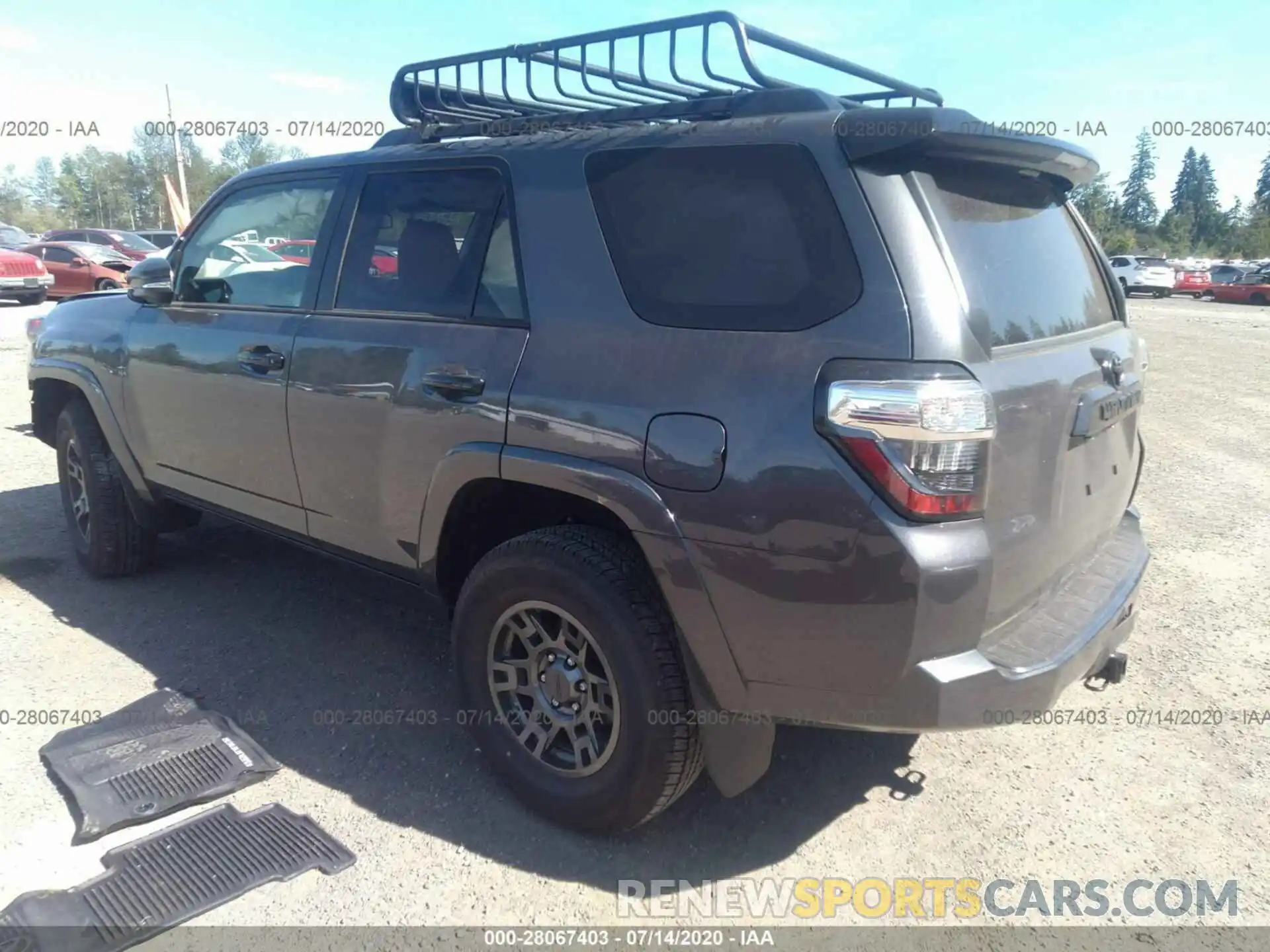 3 Photograph of a damaged car JTEBU5JR2L5808490 TOYOTA 4RUNNER 2020