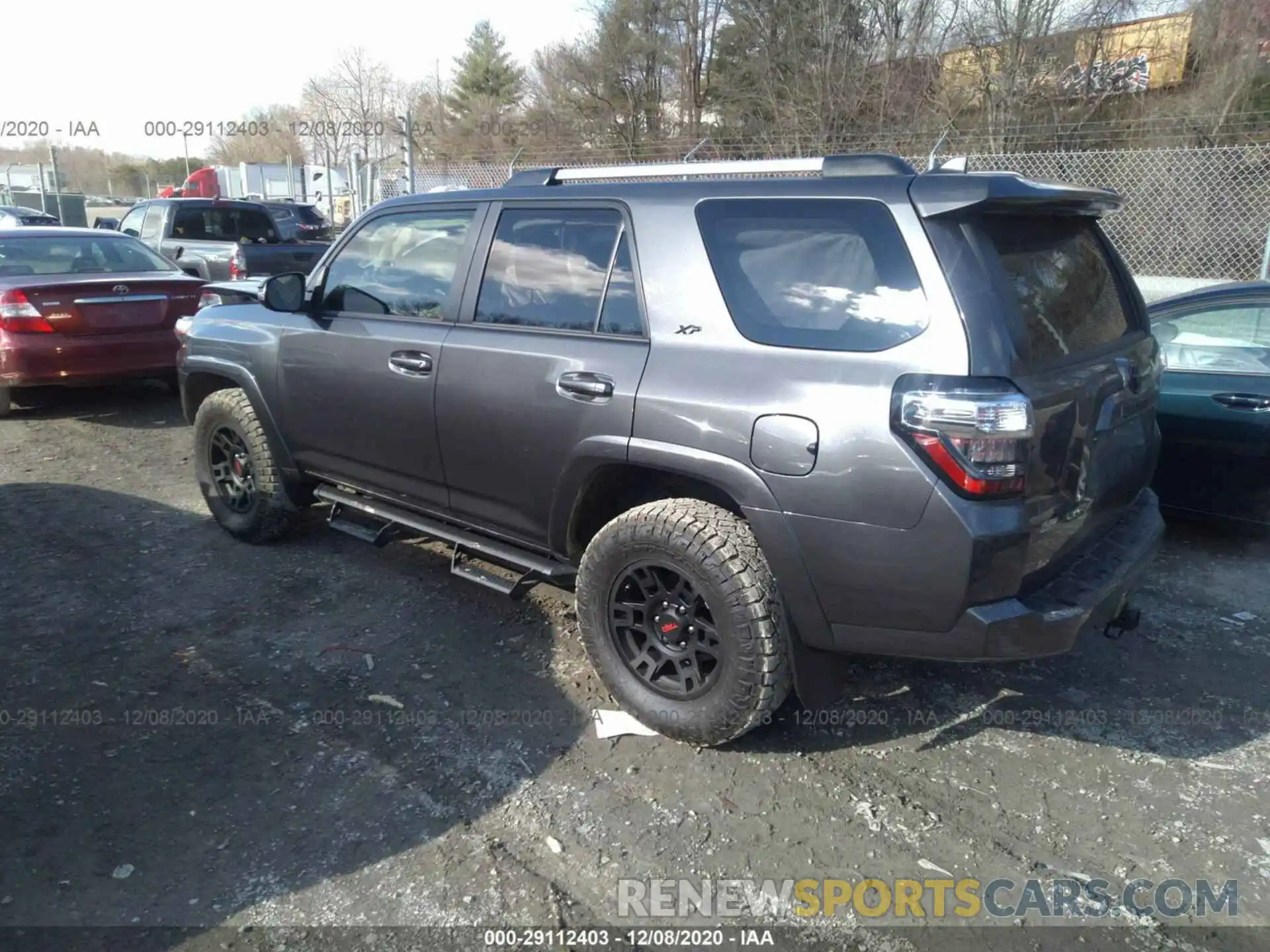 3 Фотография поврежденного автомобиля JTEBU5JR2L5809476 TOYOTA 4RUNNER 2020