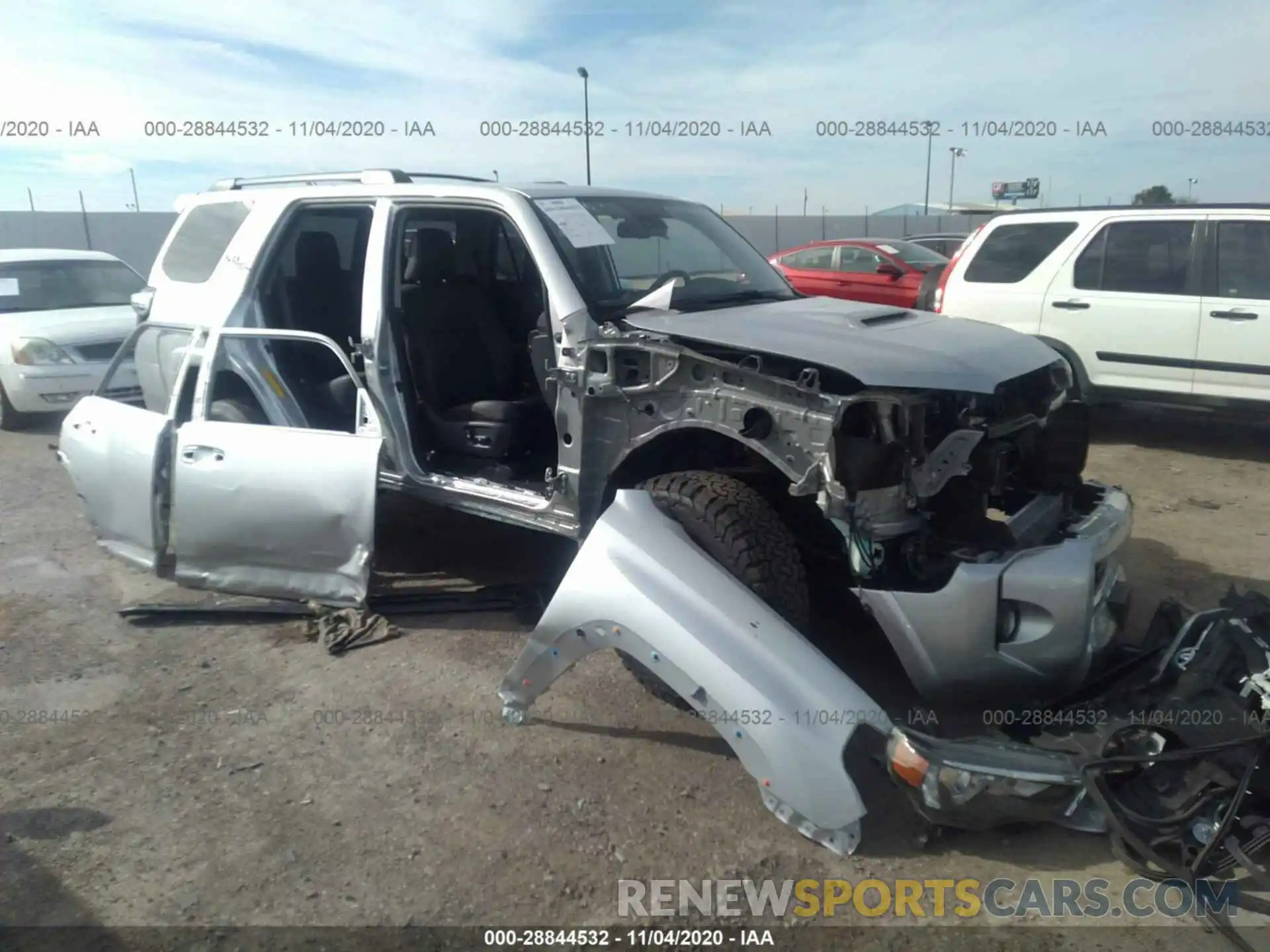 1 Photograph of a damaged car JTEBU5JR2L5812314 TOYOTA 4RUNNER 2020