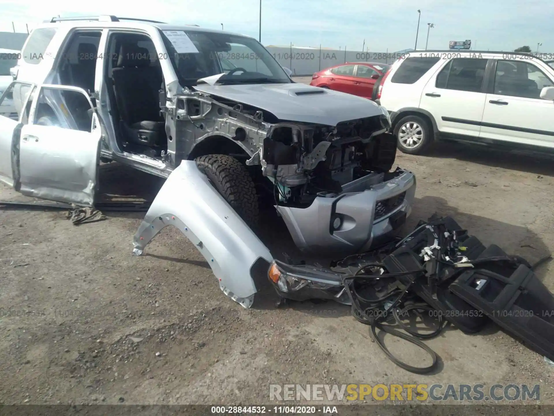 12 Photograph of a damaged car JTEBU5JR2L5812314 TOYOTA 4RUNNER 2020