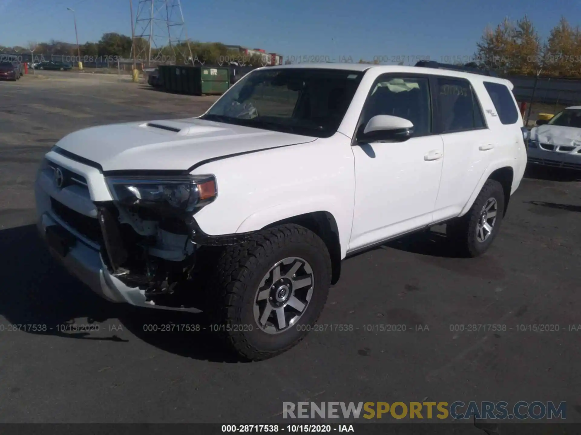 2 Photograph of a damaged car JTEBU5JR2L5815925 TOYOTA 4RUNNER 2020