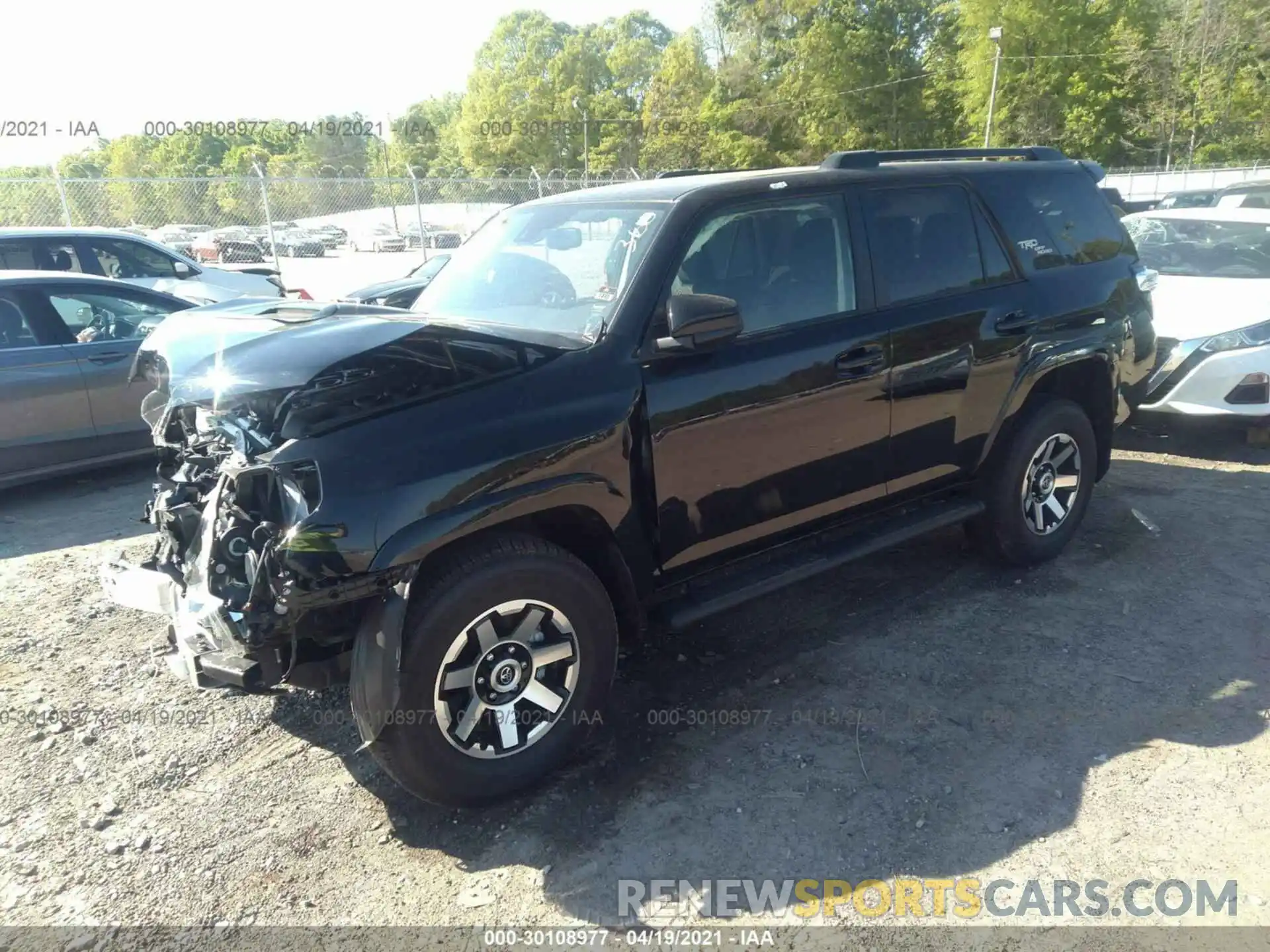 2 Photograph of a damaged car JTEBU5JR2L5818291 TOYOTA 4RUNNER 2020