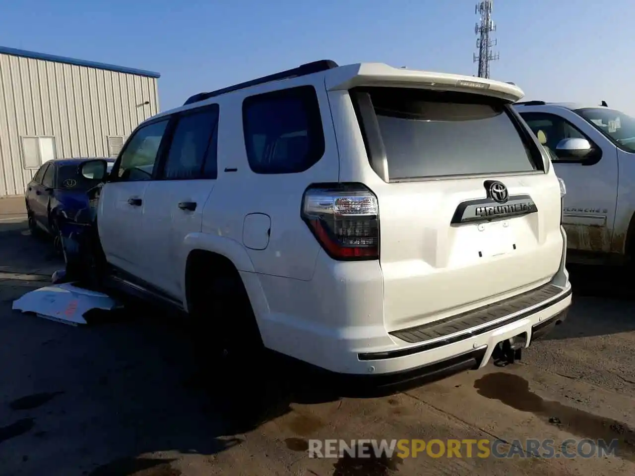 3 Photograph of a damaged car JTEBU5JR2L5820719 TOYOTA 4RUNNER 2020