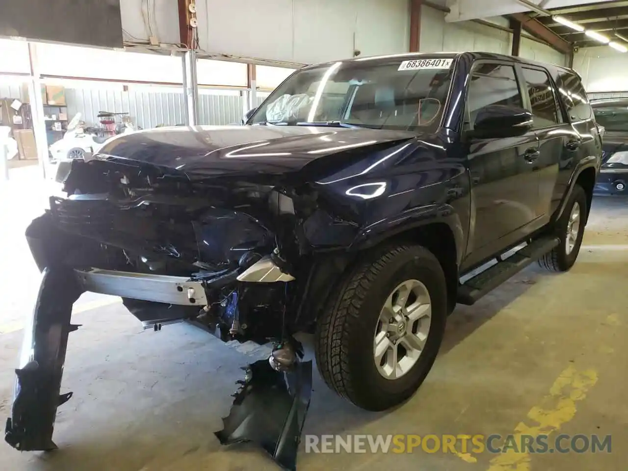 2 Photograph of a damaged car JTEBU5JR2L5829193 TOYOTA 4RUNNER 2020