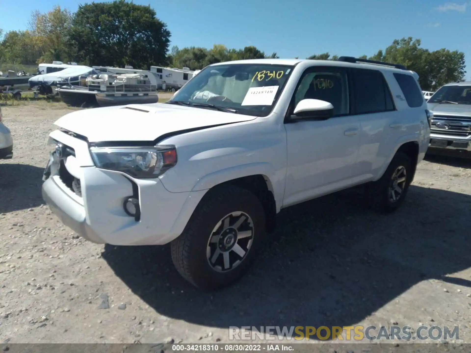 2 Photograph of a damaged car JTEBU5JR2L5830330 TOYOTA 4RUNNER 2020