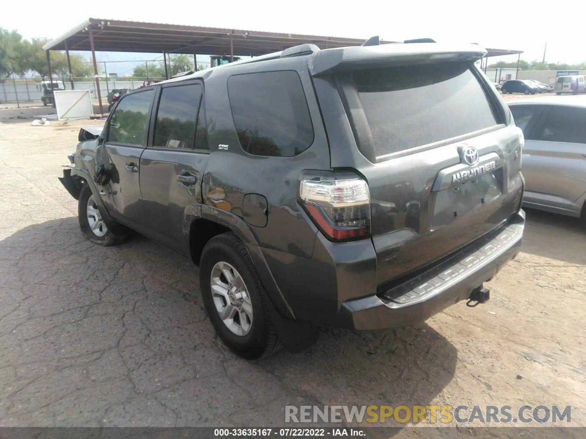 3 Photograph of a damaged car JTEBU5JR2L5836631 TOYOTA 4RUNNER 2020