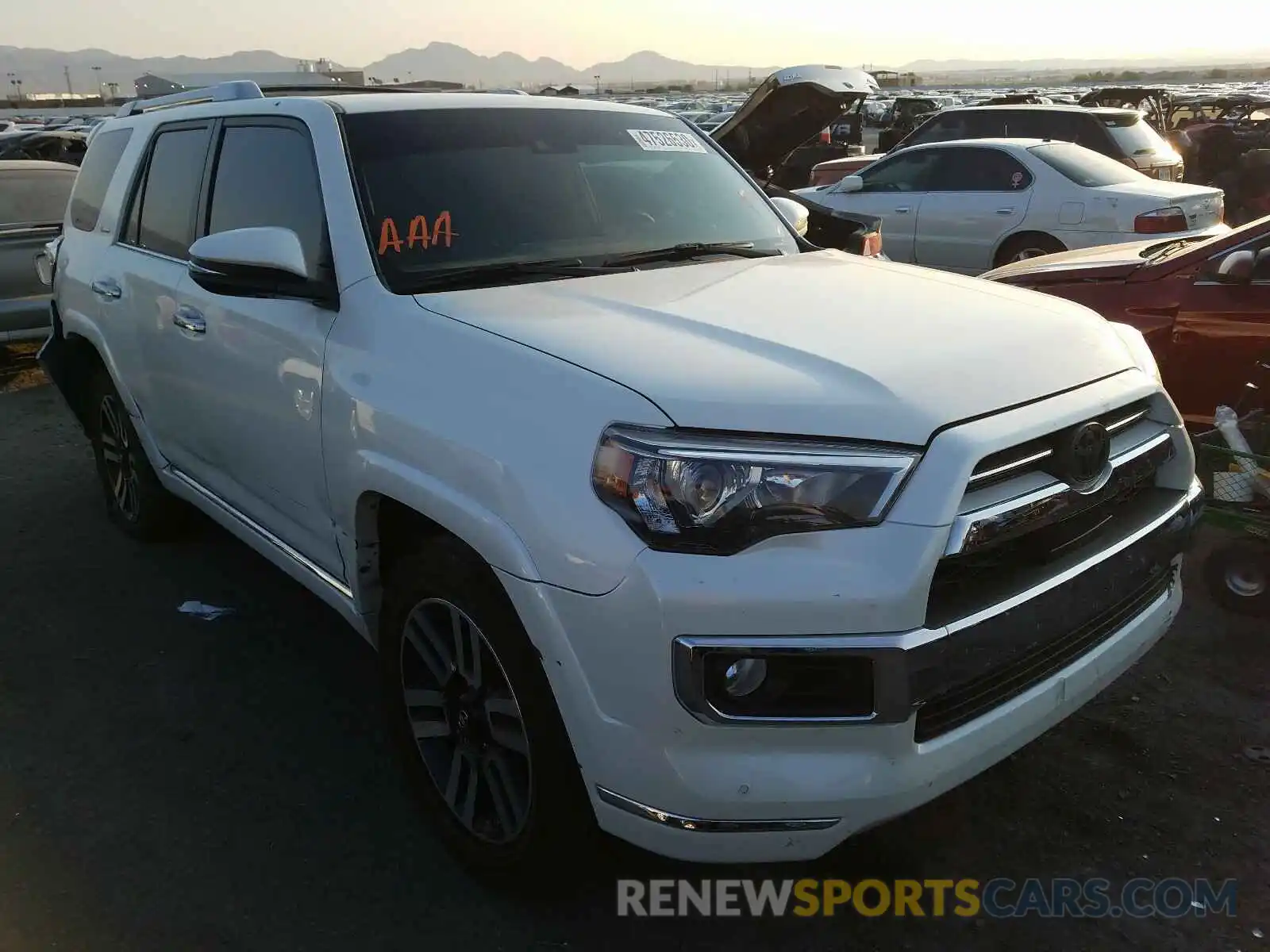 1 Photograph of a damaged car JTEBU5JR3L5739759 TOYOTA 4RUNNER 2020