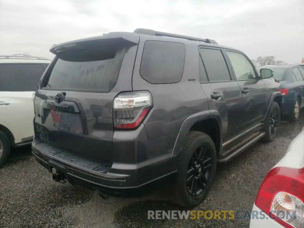 4 Photograph of a damaged car JTEBU5JR3L5740510 TOYOTA 4RUNNER 2020