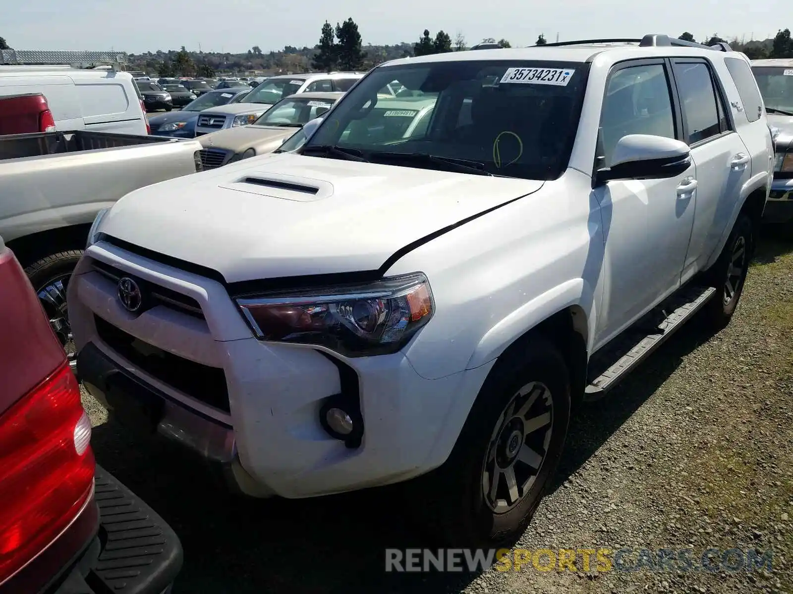 2 Photograph of a damaged car JTEBU5JR3L5742631 TOYOTA 4RUNNER 2020