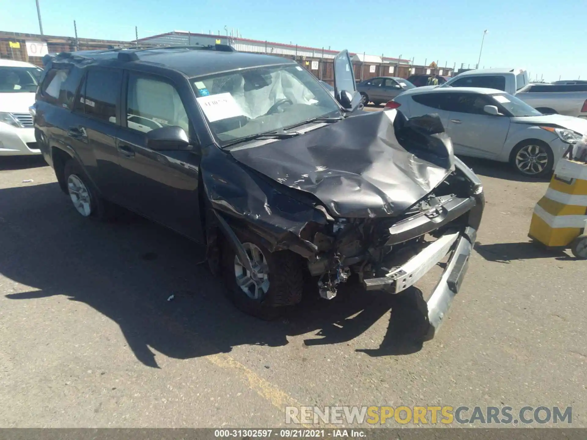 1 Photograph of a damaged car JTEBU5JR3L5742886 TOYOTA 4RUNNER 2020