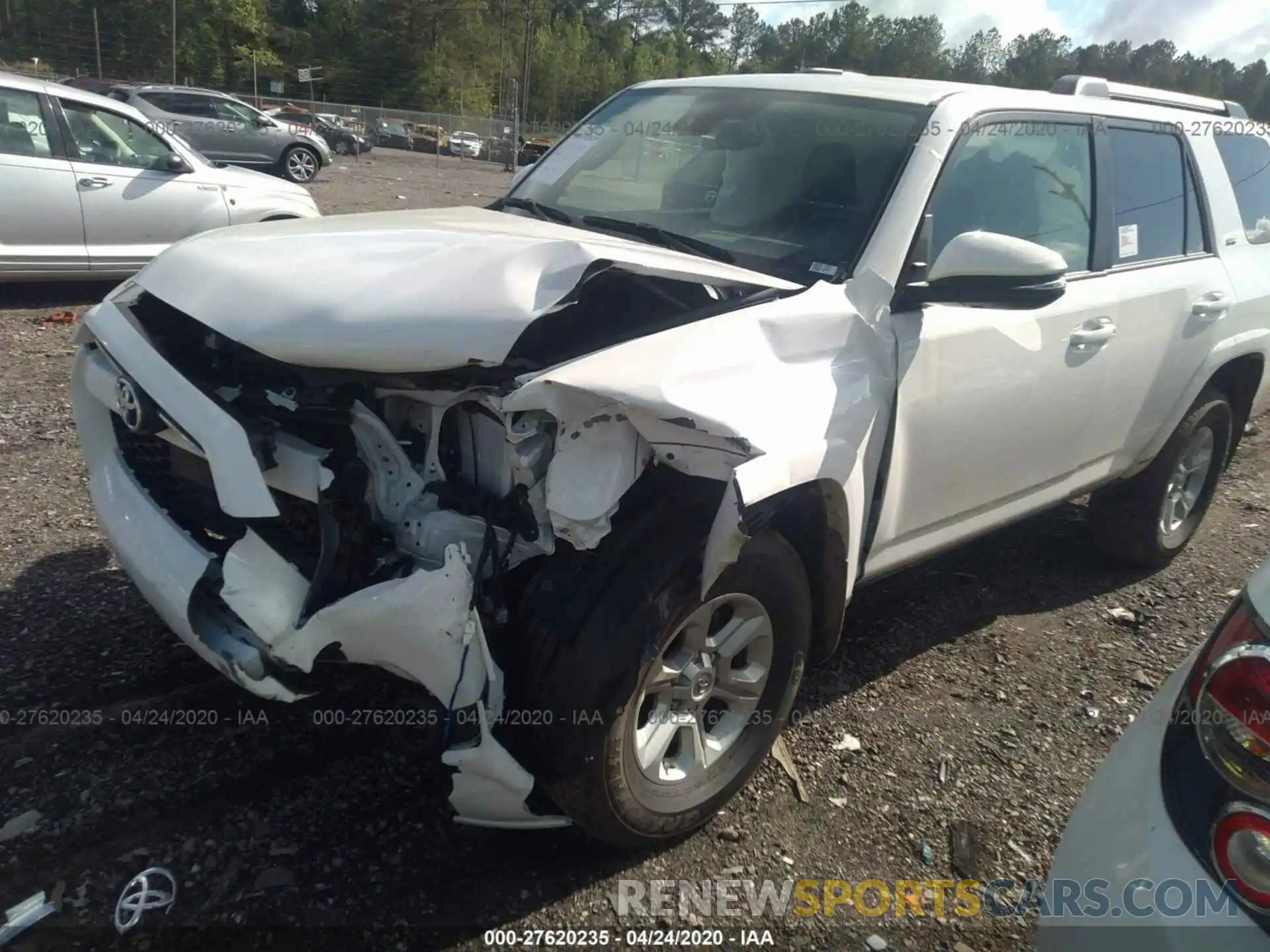 2 Photograph of a damaged car JTEBU5JR3L5743004 TOYOTA 4RUNNER 2020