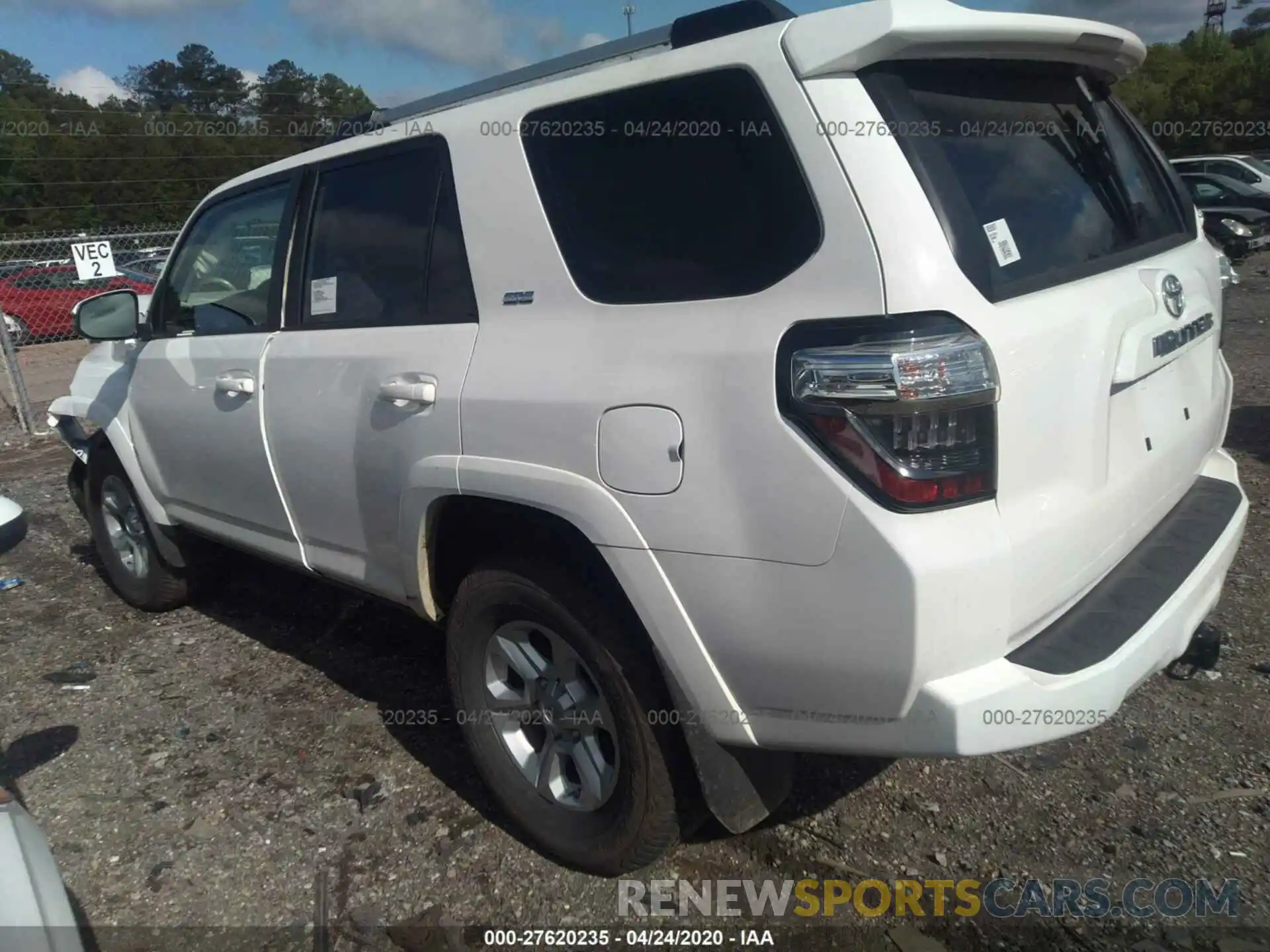 3 Photograph of a damaged car JTEBU5JR3L5743004 TOYOTA 4RUNNER 2020