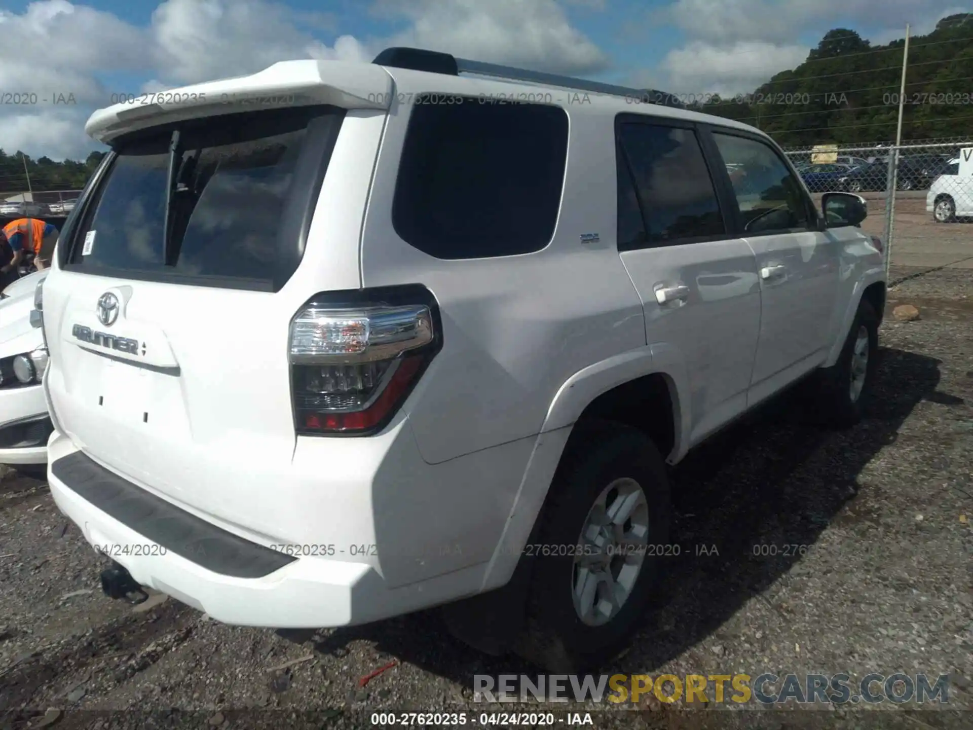 4 Photograph of a damaged car JTEBU5JR3L5743004 TOYOTA 4RUNNER 2020