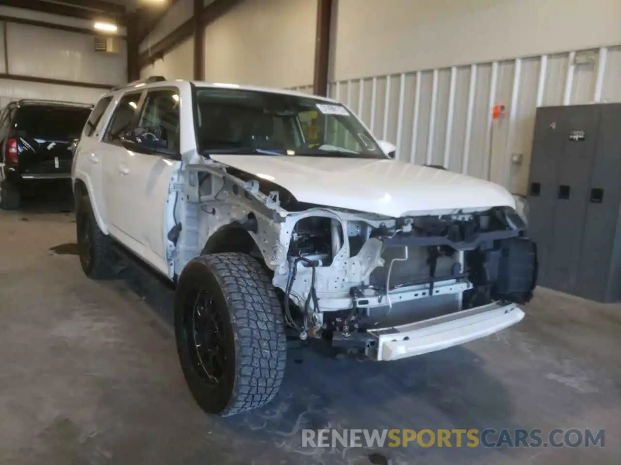 1 Photograph of a damaged car JTEBU5JR3L5744413 TOYOTA 4RUNNER 2020