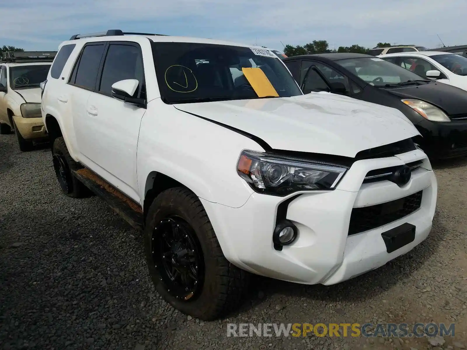 1 Photograph of a damaged car JTEBU5JR3L5746081 TOYOTA 4RUNNER 2020