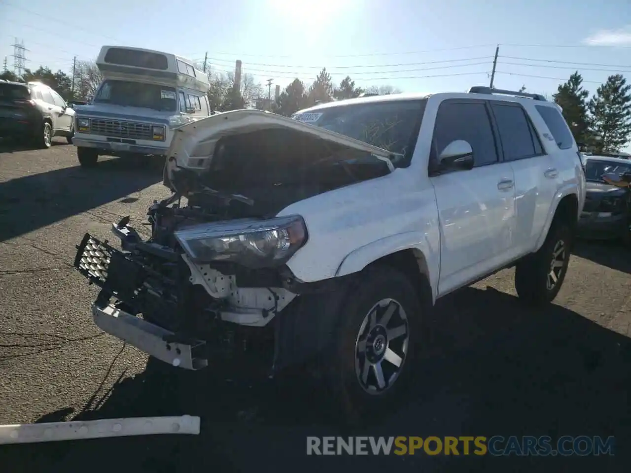 2 Photograph of a damaged car JTEBU5JR3L5748574 TOYOTA 4RUNNER 2020