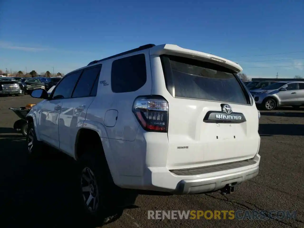 3 Photograph of a damaged car JTEBU5JR3L5748574 TOYOTA 4RUNNER 2020