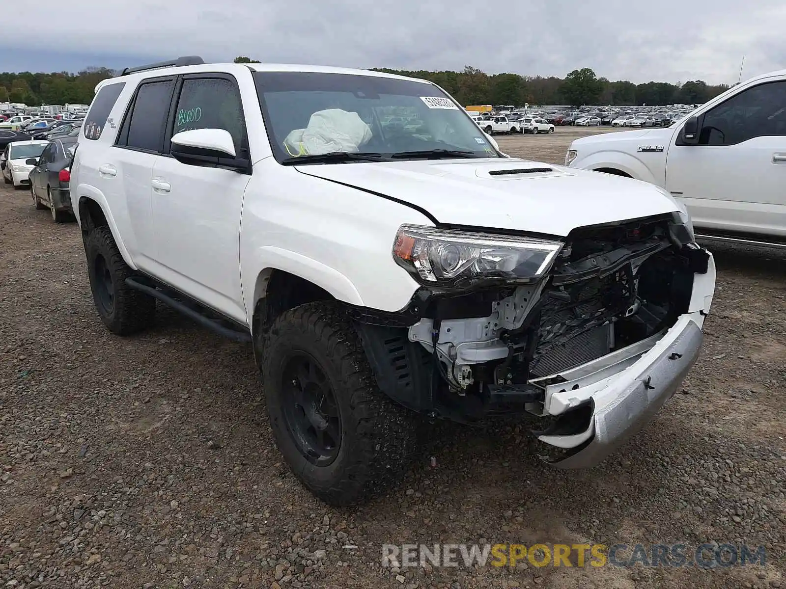 1 Photograph of a damaged car JTEBU5JR3L5751457 TOYOTA 4RUNNER 2020